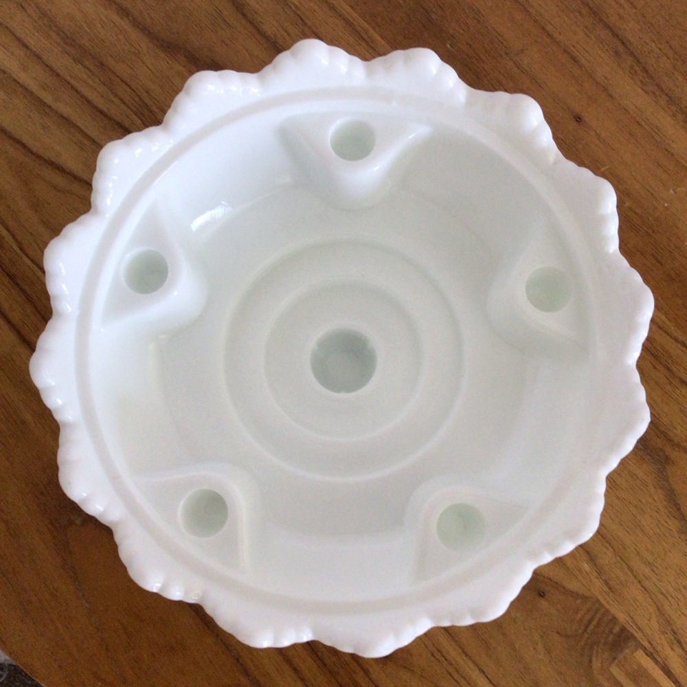 Vintage Fenton White Milk Glass Hobnail Sawtooth Pedestal Candle Holder Bowl - Picture 6 of 9